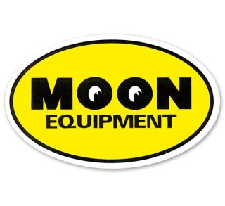 MOON Equipment Oval ステッカー